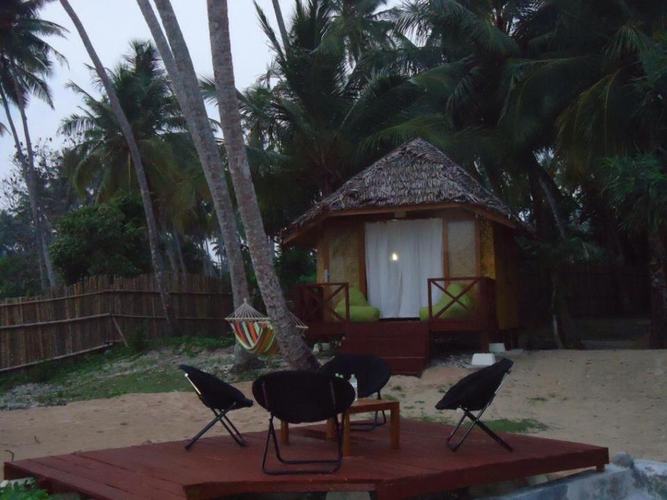 Simeulue Surflodges Lasikin Exterior photo